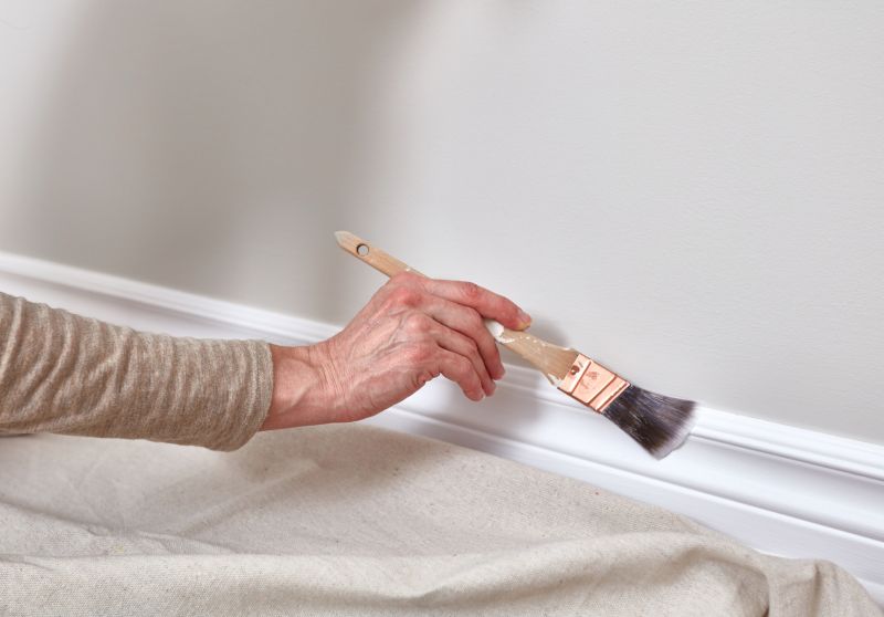Molding Painting in Wilmington, NC